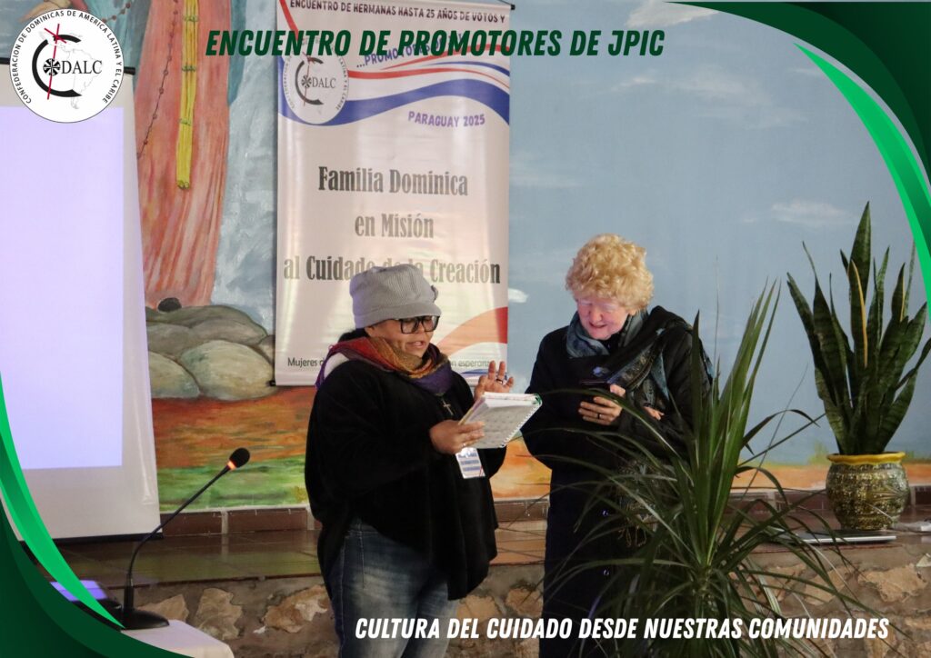 dos religiosas conversando